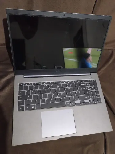 Notebook Samsung retirada de peças
