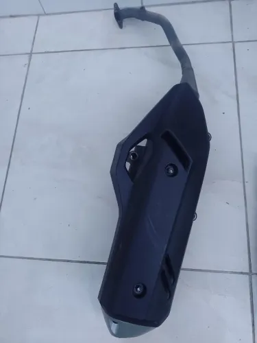 Vendo escapamento da PCX 2024 ,em ótimo estado