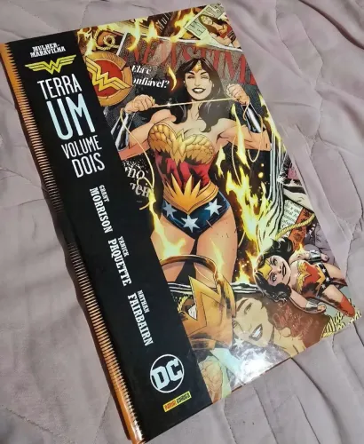 mulher-maravilha: terra um - volume 2