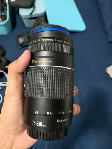 Lente Canon ef 75-300mm f/4-5.6iii ultrasonic com filtro UV