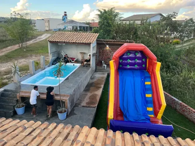 Tobogã inflável premium 2x1 água x seco atendemos todo DF