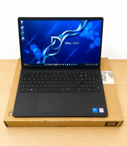 Dell Inspiron 3530 ? Intel Core 3 100U | 8GB RAM | SSD 512GB (Caixa e NF) 7 meses de uso