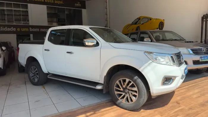 Nissan Frontier XE CD 4X4 2.3 Bi-TB Diesel Aut. 2022
