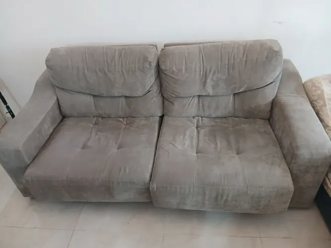 Vendo esse sofá que pode ser usado tbm e retrátil