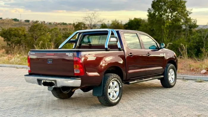 Toyota Hilux CD SR D4-d 4X4 3.0 TDI Dies. 2006
