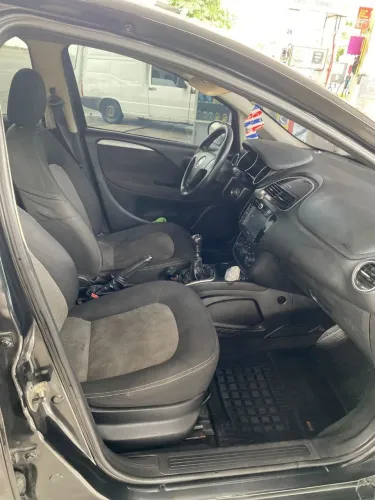 Fiat Linea Essence 1.8 Flex 16V 4P 2016