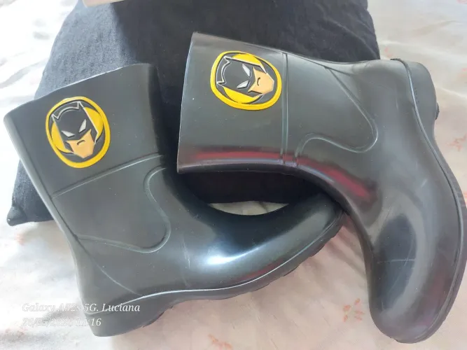 Vendo bota galocha infantil menino