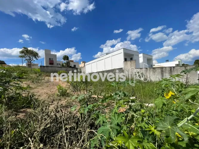 Lote á venda no bairro Dona Suzana, Florestal/MG