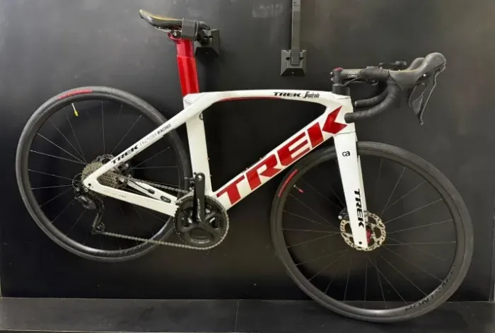 Bicicleta speed road Trek Madone Disc 6 geração SL7