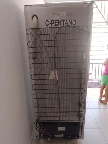 Vende se um geladeira Consul 