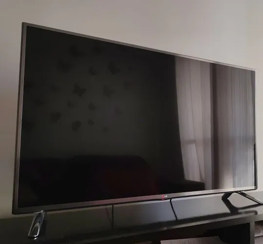 TV LG Smart 47" Full HD