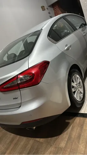 Kia Motors Cerato 1.6 16V Flex Aut. 2015