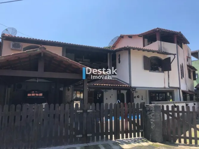 CASA DUPLEX COM 4 QUARTOS (SENDO 2 SUÍTES) MOBILIADA NO CONDOMINIO DE GARATUCAIA EM ANGRA 