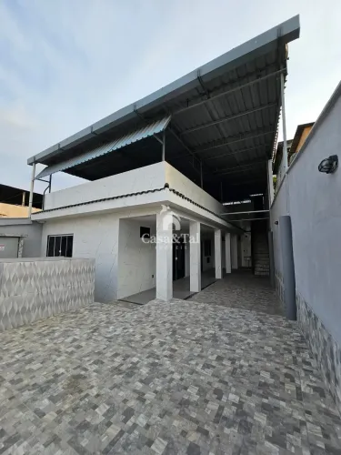 Casa Moderna com 2 Lojas na Frente | Próximo à Automóvel Clube | Ideal para Morar e Empree