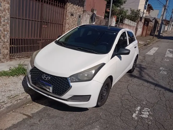 Hyundai HB20 Unique 1.0 Flex 12V Mec. 2019