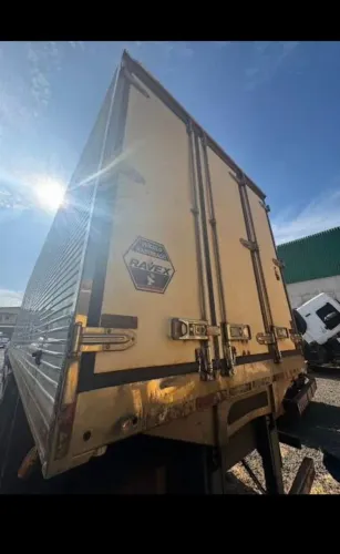 Câmara Fria Truck 16 Pallets Seminova 8,50mt