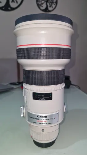 Canon 300mm f2.8 com defeito
