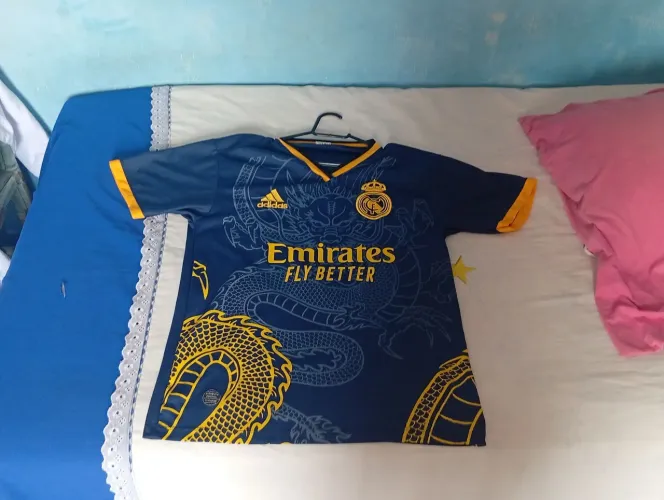 Camisa do real Madrid tamanho m