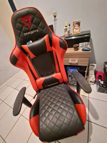 CADEIRA GAMER THUNDERX3 USADA EM EXCELENTES CONDIÇÕES