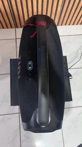 JBL bombox 3