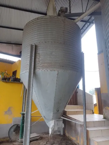 Vendo silo 15 toneladas 
