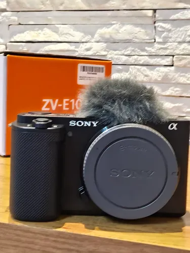 Câmera Sony Zve10 Sem Lente (Bateria com Defeito)