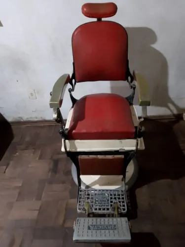 Cadeira de barbeiro invicta 