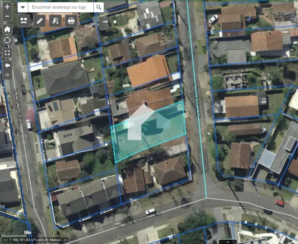 Terreno com 420 m² ideal para construção de 3 sobrados