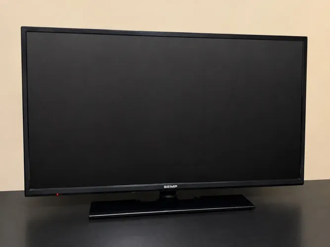 TV SEMP Toshiba LED 40? Full HD - Perfeito Funcionamento