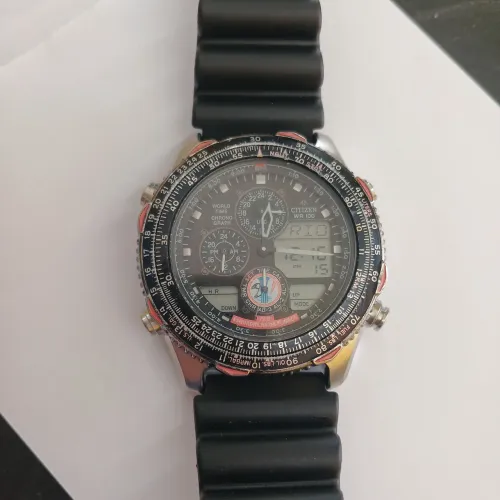 Relógio citizen C300 esquadrinha da fumaça edição limitada número 320 de 500 pra coleção 