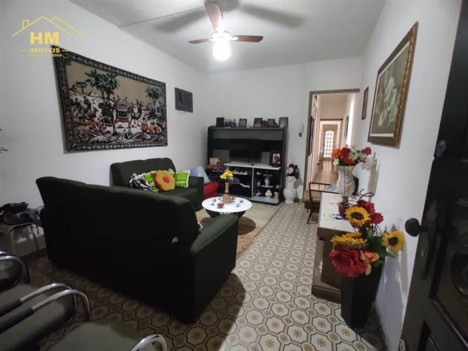 VENDO l CASA TERRÉA l 3 DORMITÓRIOS COM 3 BANHEIROS I INDEPENDENTE l COM GARAGEM l ÓTIMA O
