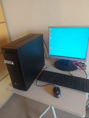 Computador cpu com garantia CR$198,00