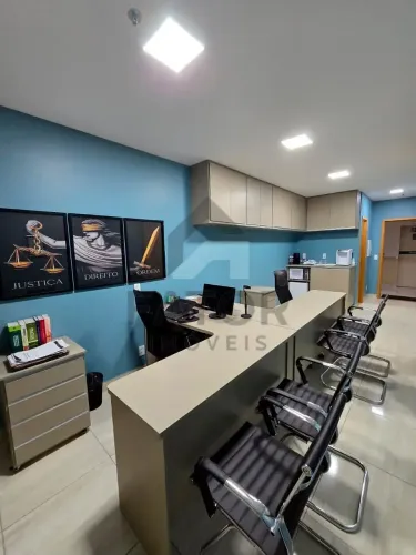 Sala Comercial Pronta para Advogados no Top Commerce  Conforto e Prestígio para o Seu Escr