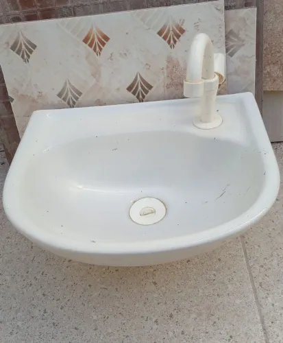 Lavatório De Louça Banheiro 
