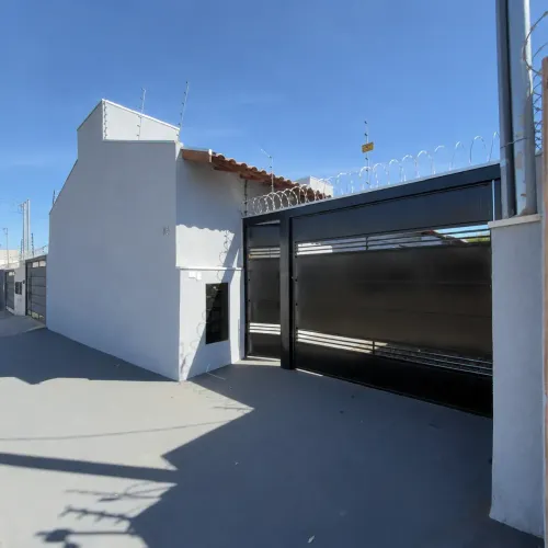 CASA TERREA A VENDA NO NOVA LIMA