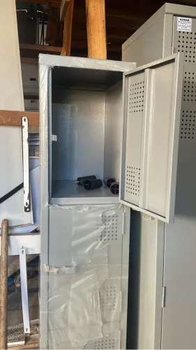 Armário vestiário 4 portas pequenas c pitao novo 590,00