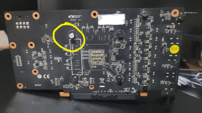 Rx6600 powercolor 8gb.