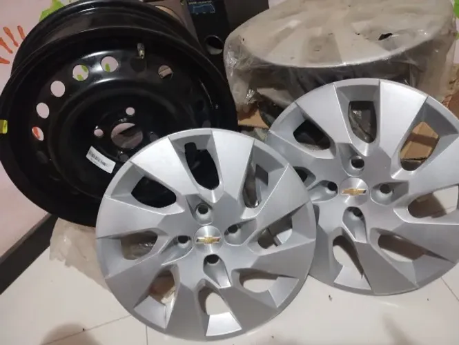 Rodas de Ferro ar 15 Chevrolet Onix.