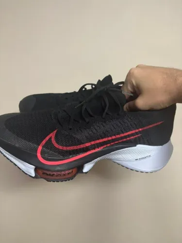 NIKE AIR ZOOM TEMPO NEXT