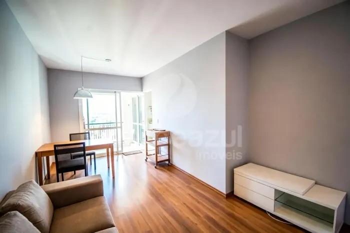 Apartamento com dois dormitórios e suíte mobiliado ao lado do Starbucks no Cambuí, Campina