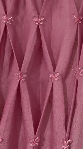 Vendo cortina rosa