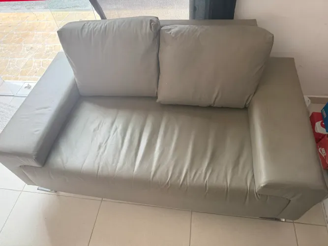 Sofá 2 Lugares Reformado - Courinho Lavável | Excelente Estado
