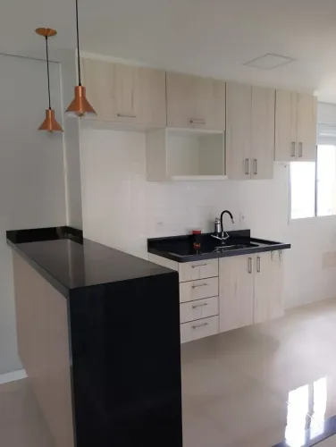 Apartamento para locação com 2 quartos, sacada, vaga e com moveis planejados em Lajeado Co
