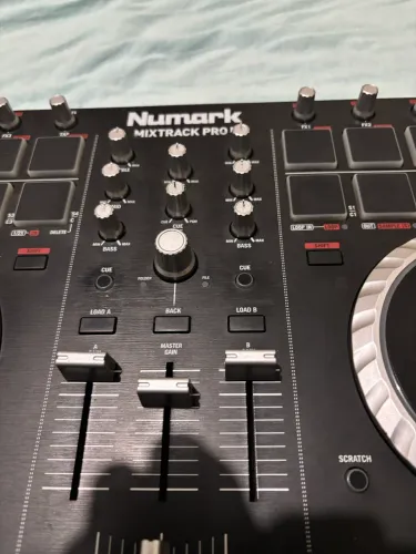 Controladora Numark Pro ll