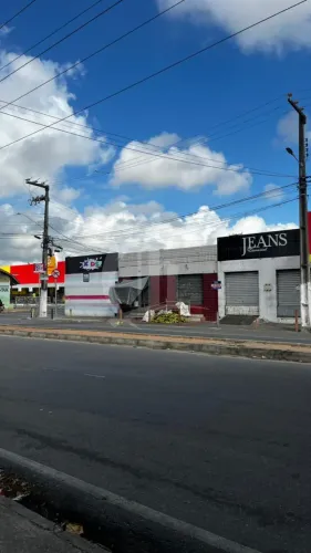 Casa à Venda no Bairro Bugio, ideal para Moradia e Comércio!