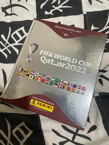 Álbum da copa 2022(PRATA) (Não completo)