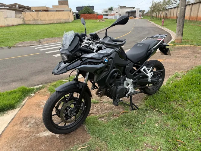 BMW F 800 GS plus trip black?