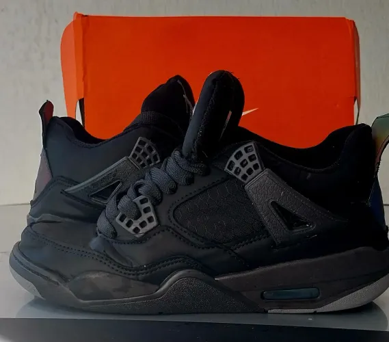 Jordan Retro 4 Black cat número 37