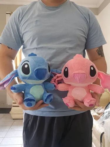 Casal de pelúcias Angel e Stitch