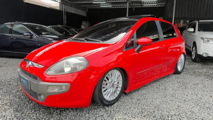 Fiat Punto Sporting Dualogic 1.8 Flex 16V 5P 2013
